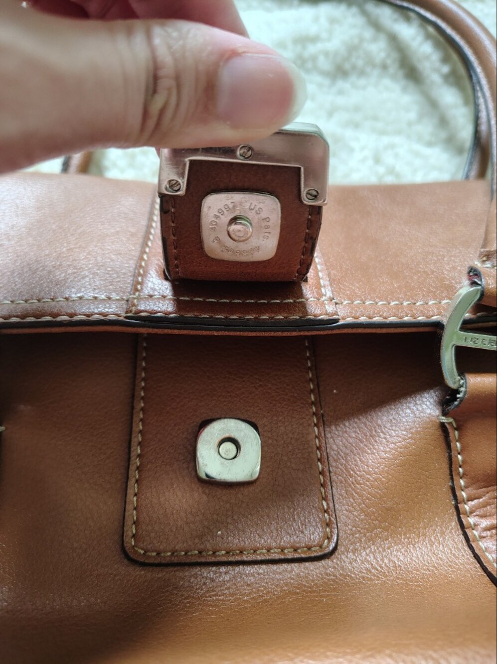 Liz Claiborne Brown Faux Leather Shoulder Bag - Picture 3 of 16